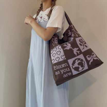 Mam Bloom Brown