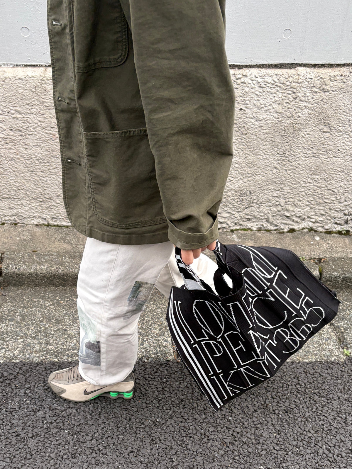 Mam / LOVE and PEACE / black×white