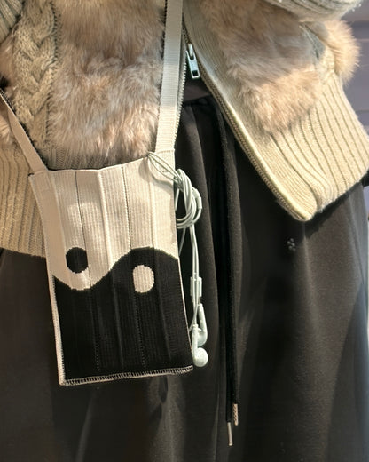 Me-Knitty / Ying Yang