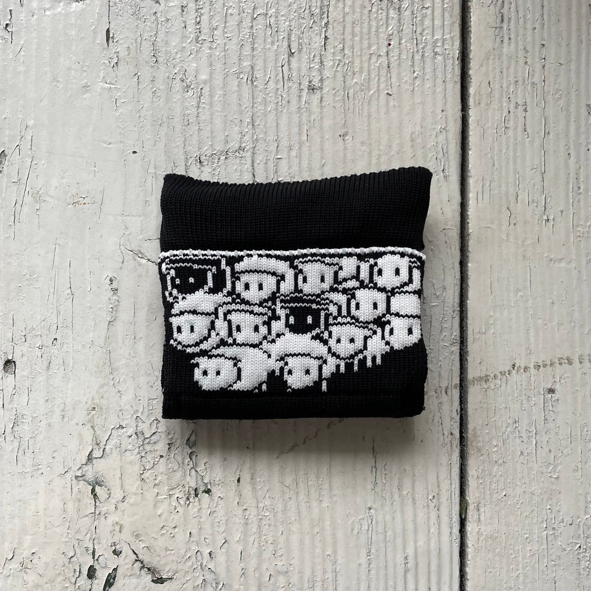 Lletty / Sheep / Black