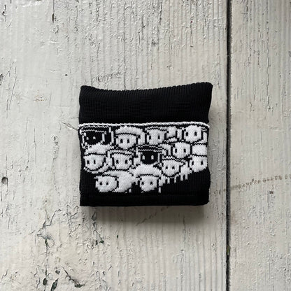 Lletty / Sheep / Black